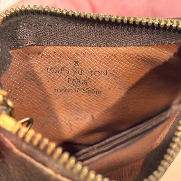 Louis Vuitton LV Vintage Pochette Cles Key Pouch W/ Box - Picture 10 of 12
